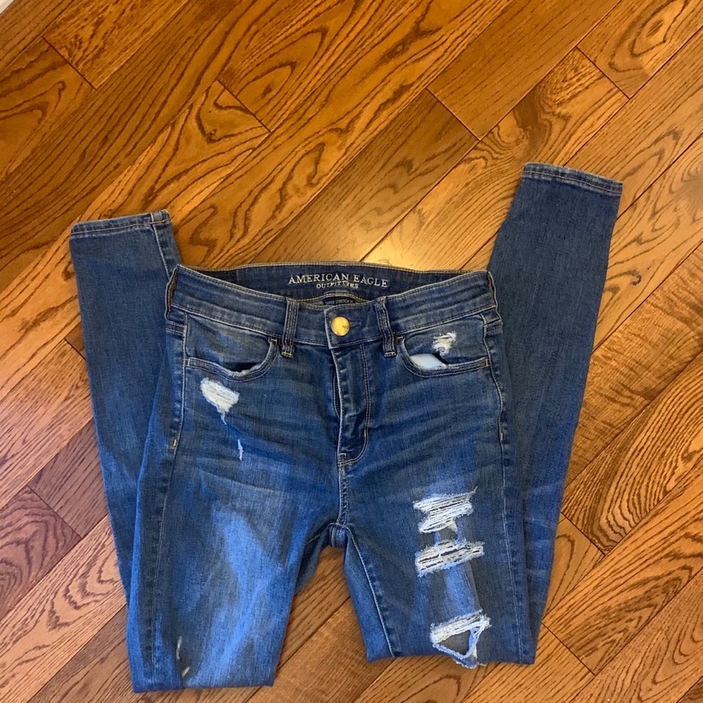 Dark Wash American Eagle Super Stretch Jeans